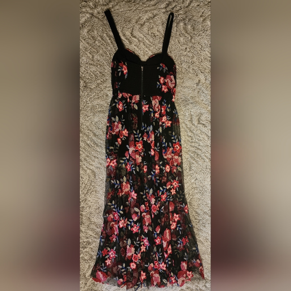 Forever 21 Floral Dress Size S - Picture 5 of 9